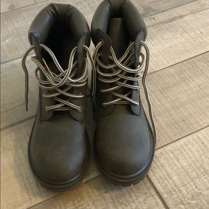 NEW Unionbay Combat Boots